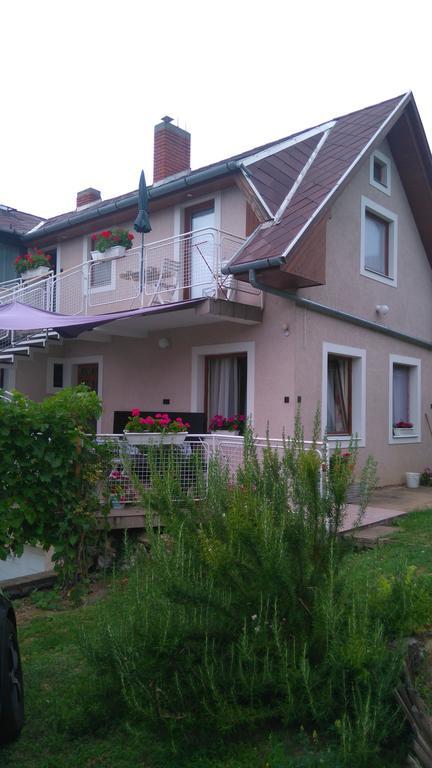 Bertalan Apartman 본보야크바세기 외부 사진
