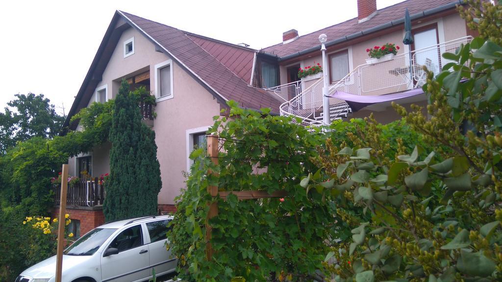 Bertalan Apartman 본보야크바세기 외부 사진