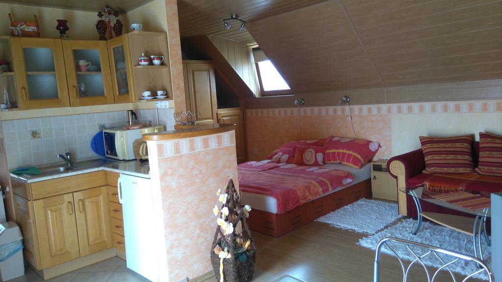 Bertalan Apartman 본보야크바세기 외부 사진